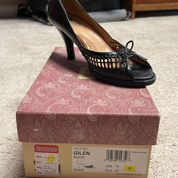 Women’s Söfft black leather high heel - Picture 5 of 6